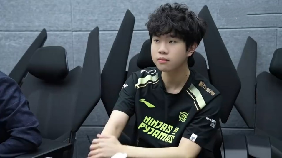 马赛在盯人 马赛在盯人